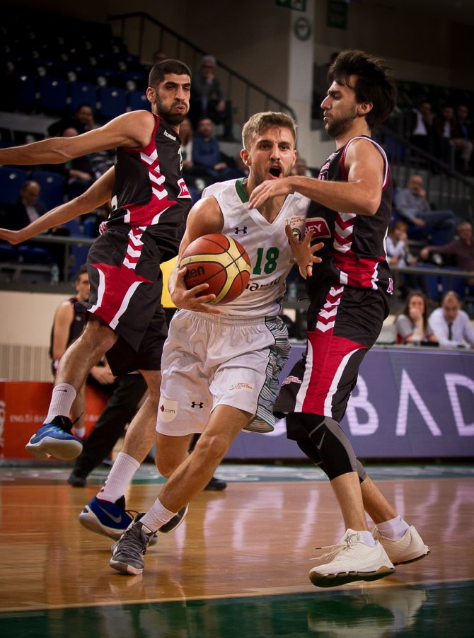 Darüşşafaka Doğuş Basketbol’un genç yeteneği Özdemiroğlu hayatını oynadı