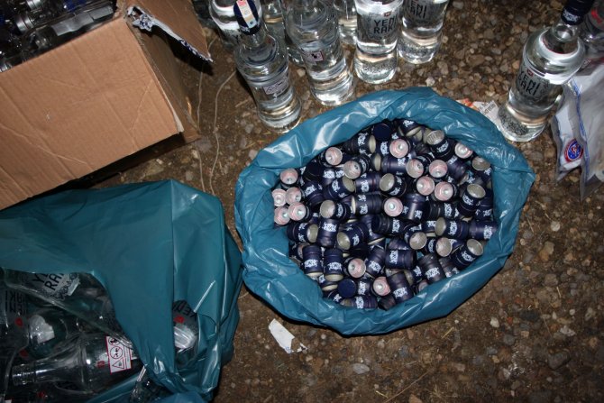 Edirne'de 636 şişe sahte rakı ele geçirildi