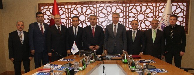 Elazığ Belediyesi İle İş-kur Arasında İşbirliği Protokolü İmzalandı