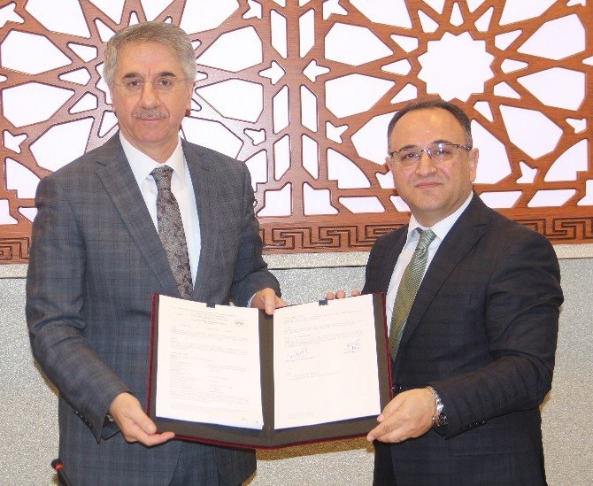 Elazığ Belediyesi İle İş-kur Arasında İşbirliği Protokolü İmzalandı