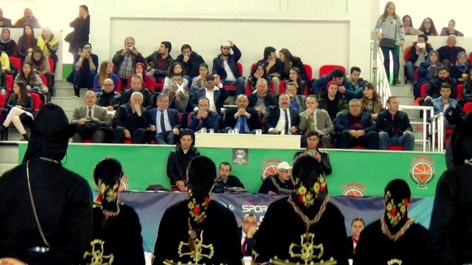 Giresun’da Yöresel Halk Oyunları Yarışması Düzenleniyor