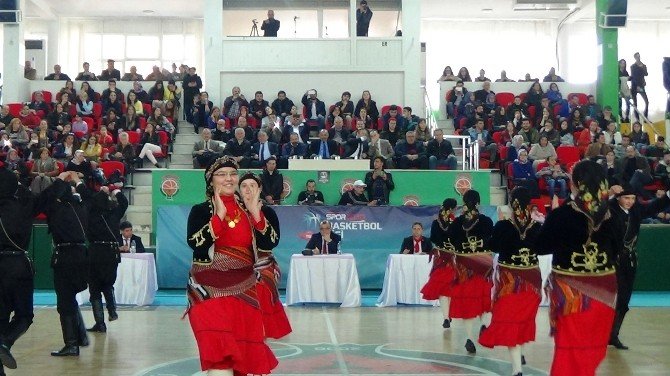 Giresun’da Yöresel Halk Oyunları Yarışması Düzenleniyor