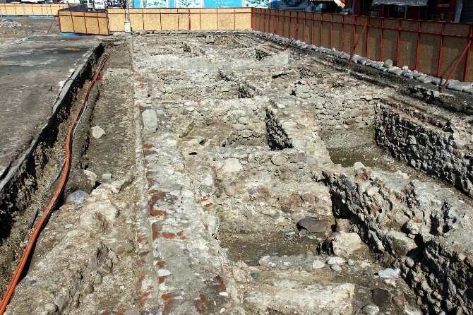 Saathane Meydanı Arkeolojik Kazı Çalışmaları İçin Mahkeme Sonuçları Bekleniyor