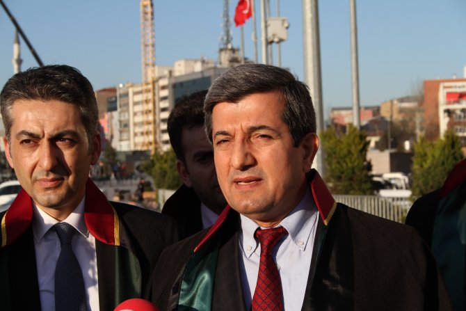 Avukat Kavili: Mahkeme, yumurtasız omlet pişirmeye çalışıyor