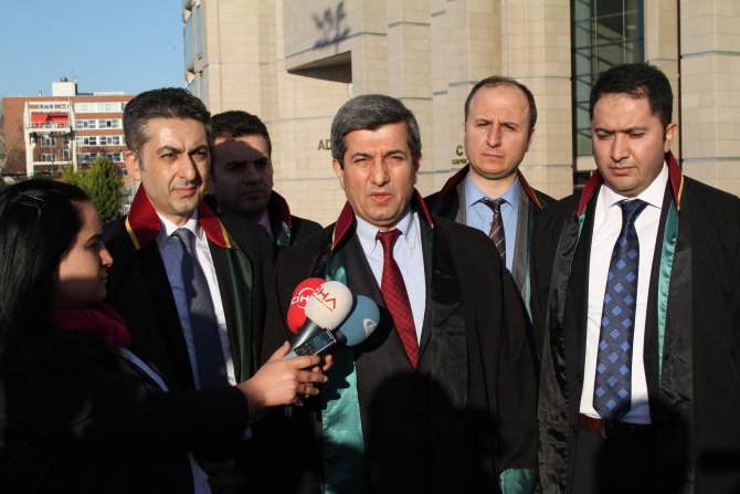 Avukat Kavili: Mahkeme, yumurtasız omlet pişirmeye çalışıyor