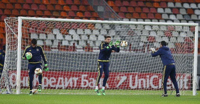 Fenerbahçe, Lokomotiv Maçı Hazırlıklarını Tamamladı