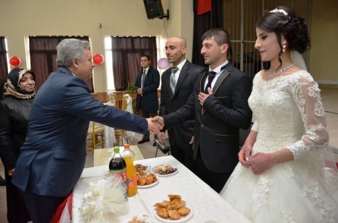 Vali Kahraman, Ahıska Türklerinin düğün heyacanına ortak oldu