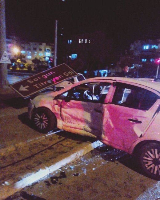 Manavgat’ta Trafik Kazası: 6 Yaralı