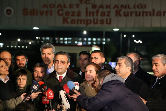 Aslı Gül: Anayasa Mahkemesi Türkiye'nin itibarını kurtardı