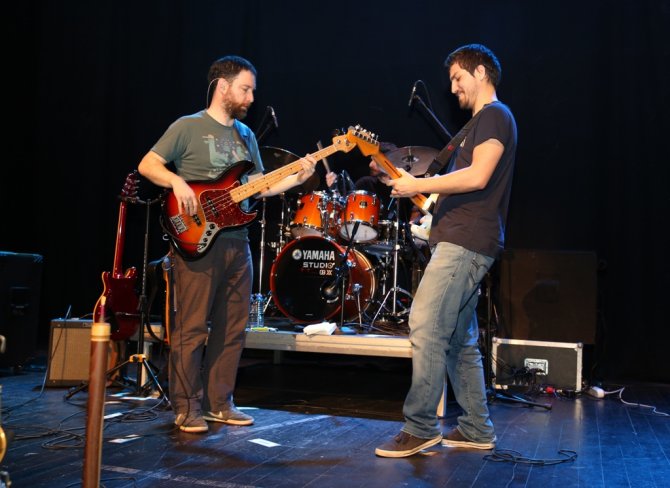 Pinhani gençleri coşturdu