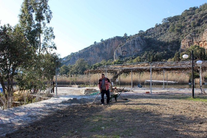 Ortaca Belediyesi Kaunos Çay Bahçesini Yenileniyor