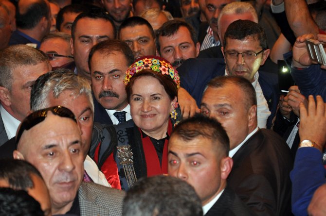 Meral Akşener: Türkiye'yi yönetmeye geliyoruz