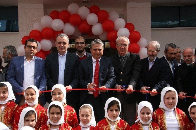 Muratpaşa Belediyesi’nden Spor Salonu Açılışı