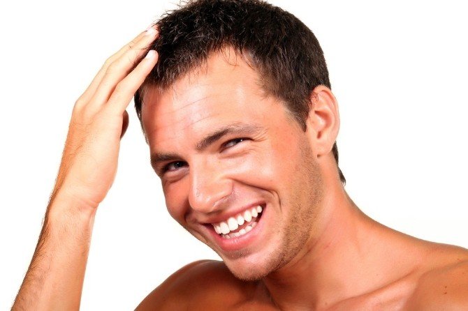 Doğal Görünümlü Saçlar İçin Prp Ve Mezoterapi İle Desteklenmiş Saç Ekimi