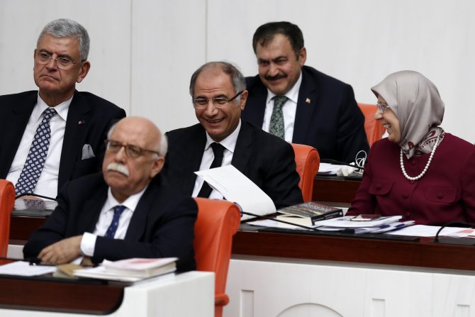 Kılıçdaroğlu: 2 gazeteci yarı açık cezaevine geldikleri için mutluyum