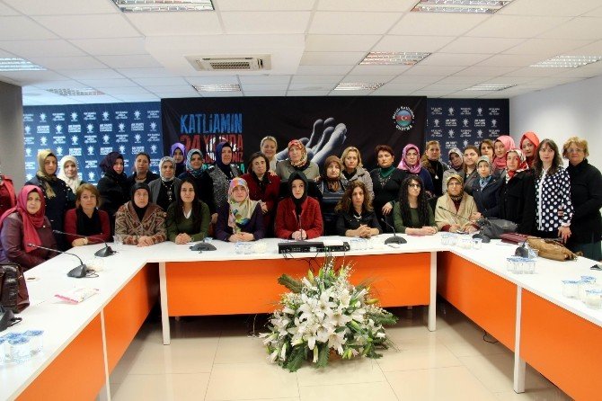 AK Parti’li Kadınlar Hocalı Katliamını Andı