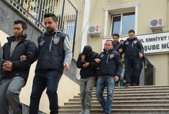 İstanbul’da Atm Soyguncuları Kıskıvrak Yakalandı