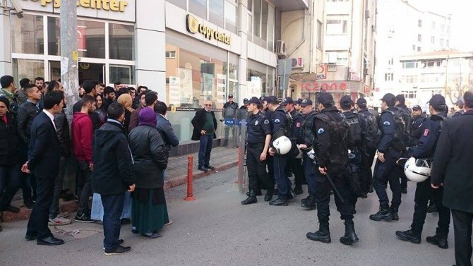 Gözaltına alınan HDP'liler adliyeye çıkarıldı