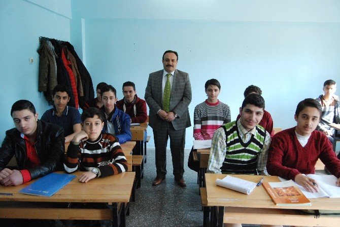 Suriyeli Öğrencilere İmam Hatip Lisesi Açıldı