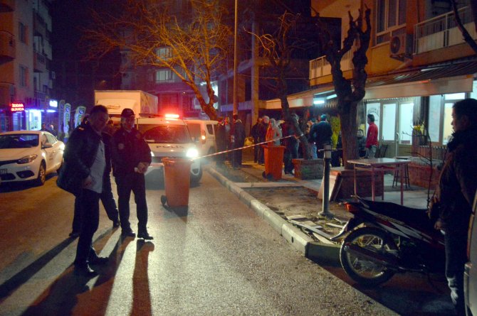 Manisa'da kahvehane tarandı: Biri çocuk 2 yaralı