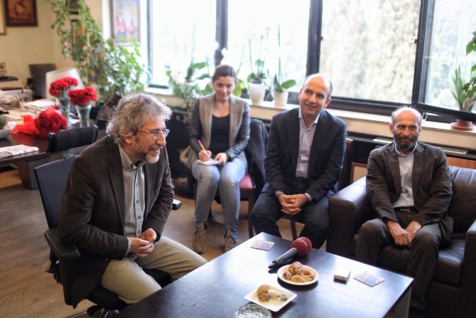 Abdülhamit Bilici: Anayasa Mahkemesi kararı, tutuklu gazeteciler için emsal olmalı