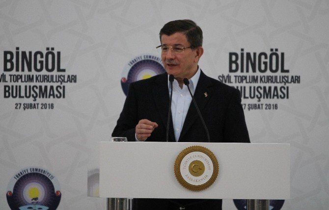 Başbakan Davutoğlu Bingöl’de STK’larla Buluştu