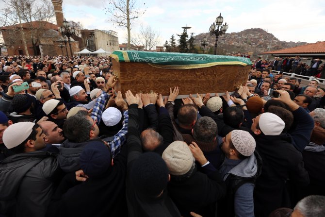 Bediüzzaman'ın talebesi Said Özdemir, son yolculuğuna uğurlandı