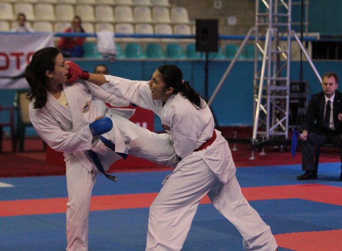 Balkan Karate Şampiyonası İstanbul’da başladı