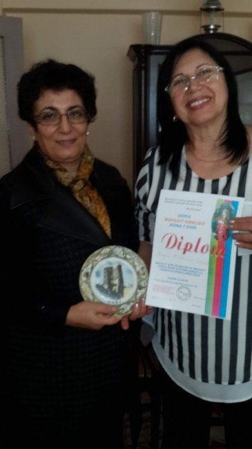 Azerbaycan Şairler Meclisi İçtimai Birliği’nden Şair Minever Sezer’e Fahri Diploma ‏