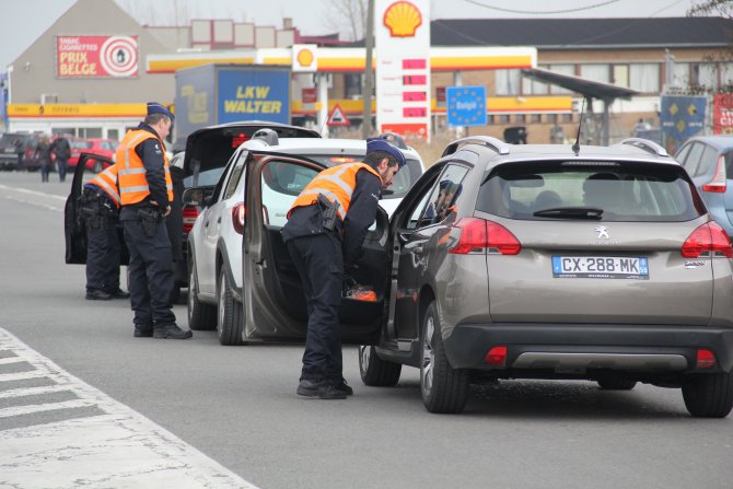 AB'den mültecileri almayan Belçika'ya uyarı: Schengen kurallarına saygı duyun