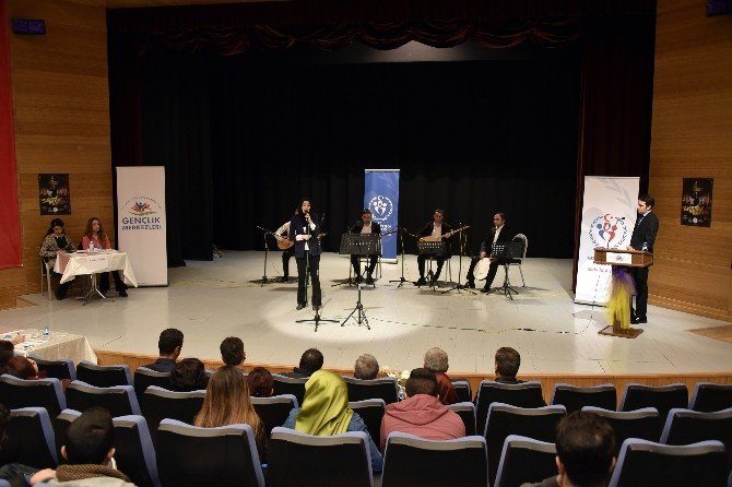 Gümüşhane’de Türk Müziği Yarışması İl Birinciliği Yapıldı