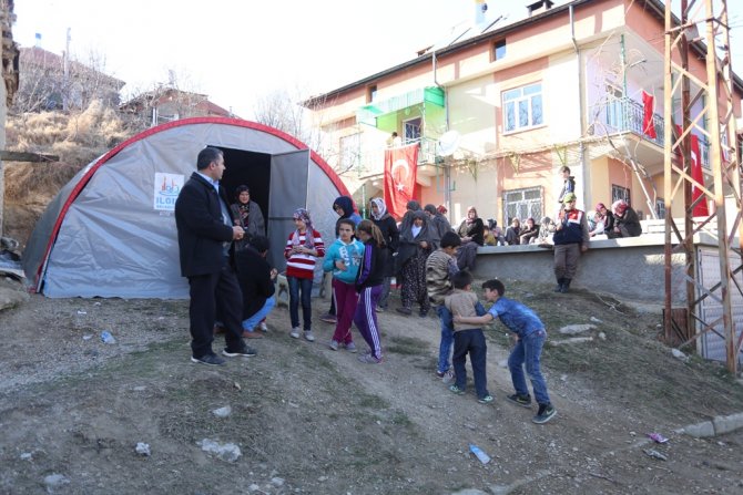 Şehit Özel Harekat Polisi Çetin'in Konya'daki baba ocağına ateş düştü