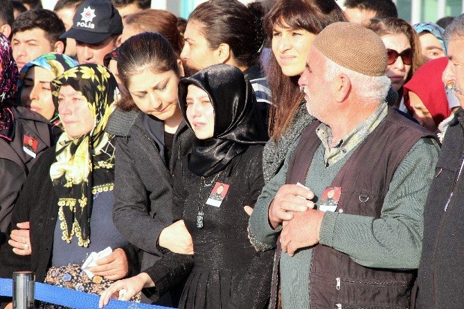 Şehit Polisin Cenazesi Konya’ya Getirildi