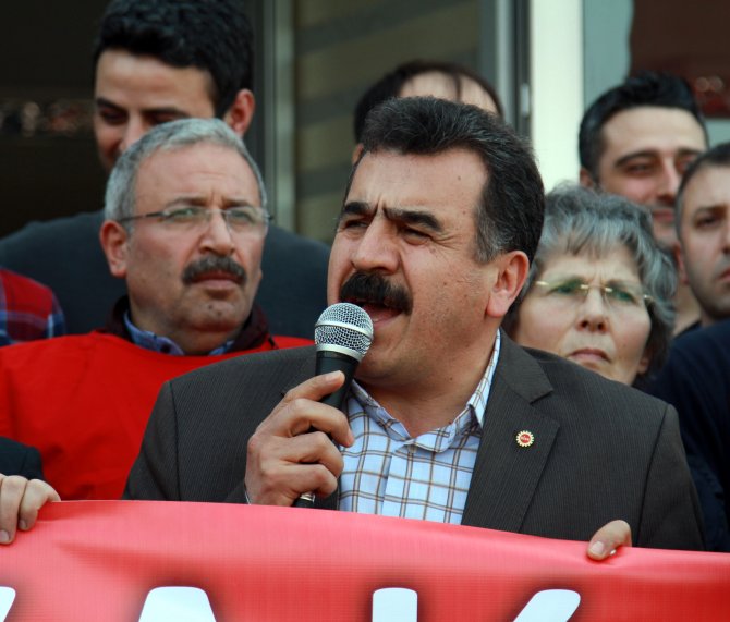Adnan Serdaroğlu: Bakanlar Renault yöneticilerine baskı yapıyor