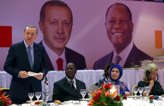 Cumhurbaşkanı Erdoğan, Fildişi'nde onuruna verilen yemeğe katıldı
