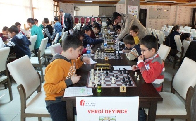 Niğde Defterdarlık Kupası Satranç Turnuvası Sonuçlandı