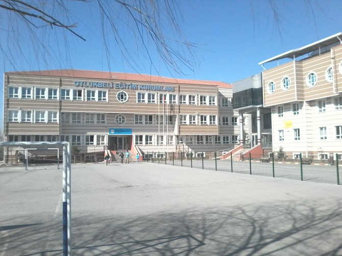 Erzincan'ın başarılı okullarına polis baskını