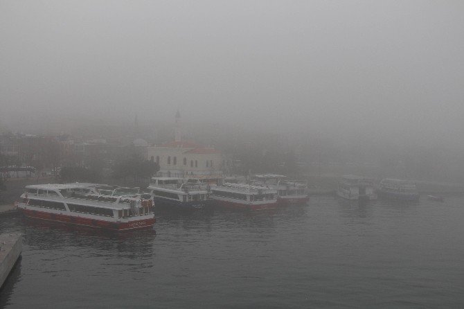 İstanbul’da Sabah Saatlerinde Sis Etkili Oluyor