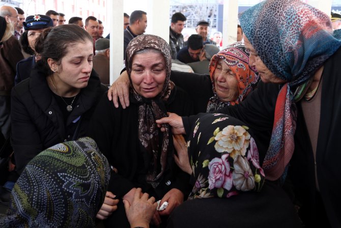 Şehit annesi: Benim kıyamadığım yavruma kıydılar