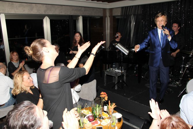 Erol Evgin'e süpriz ziyaret