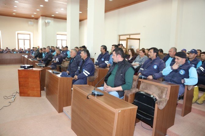 Urla’da Belediye Personellerine İş Güvenliği Eğitimi