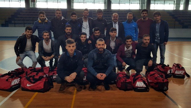 İbrahim Çeçen Üniversitesi Salon Futbol Takımı Ünilig’de