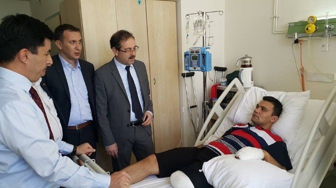 AK Parti Yozgat Milletvekili Abdulkadir Akgül, GATA’da Tedavi Gören Yozgatlı Gazi Astsubay’ı Ziyaret Etti