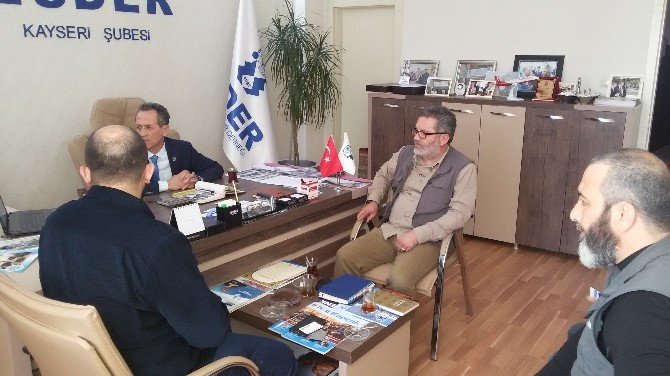 Bayır Bucak Türkmen Dağı Kültür Ve Yardımlaşma Derneği’nden ESDER’e Ziyaret