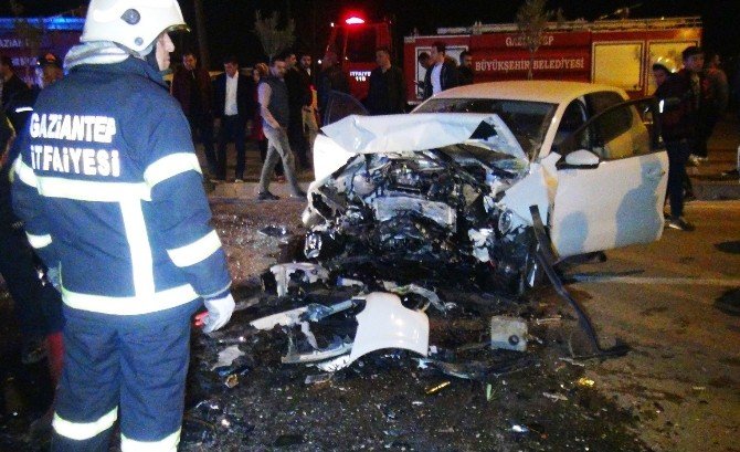 Gaziantep’te Trafik Kazası: 3 Yaralı
