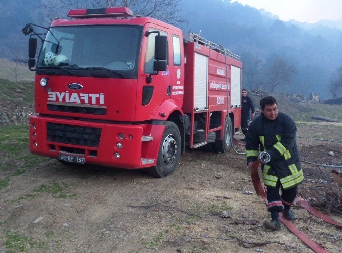 Alaşehir’deki Orman Yangını Kontrol Altına Alındı