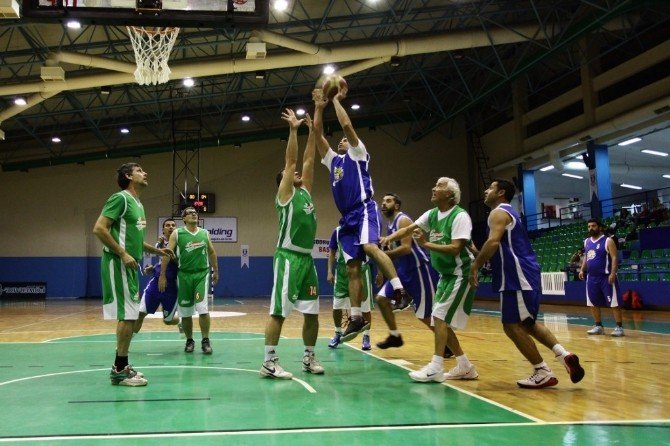 Veteran Basketbolcular Sahada