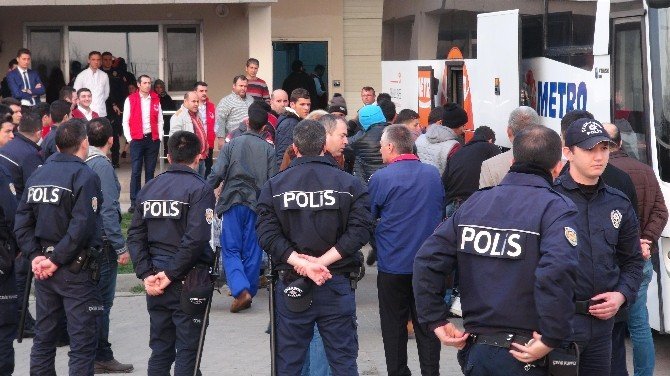 Yunanistan Göçmenleri Türkiye’ye İade Etti