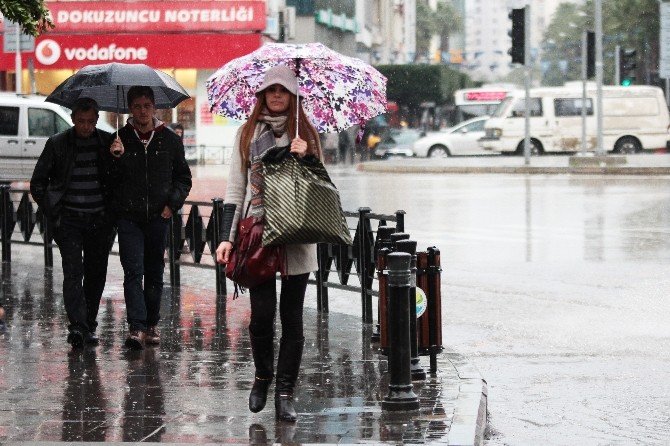 Adana, Pazara Kadar Yağışlı