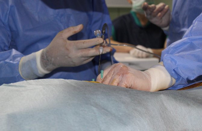 Mikroperkütan cihazıyla ameliyat Kütahya’da ilk defa yapıldı